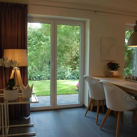 Schoenes Ambiente Am Nordseestrand * 비크아프포르
